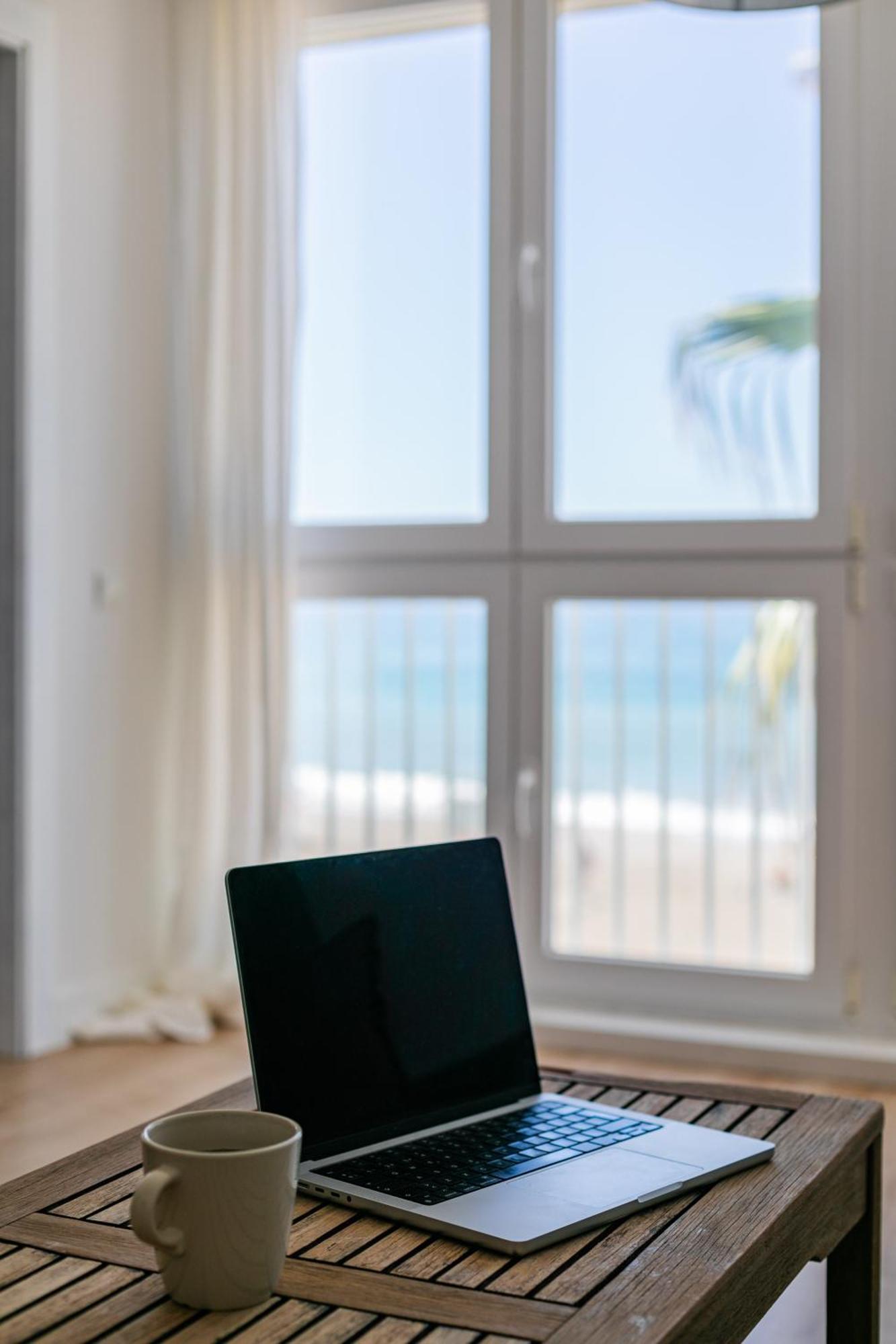 Trendyhomes Zapillo Beach - Primera Linea De Playa Almeria Exterior photo